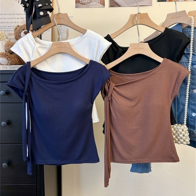 No-bra Basic Top with Adjustable Ribbon